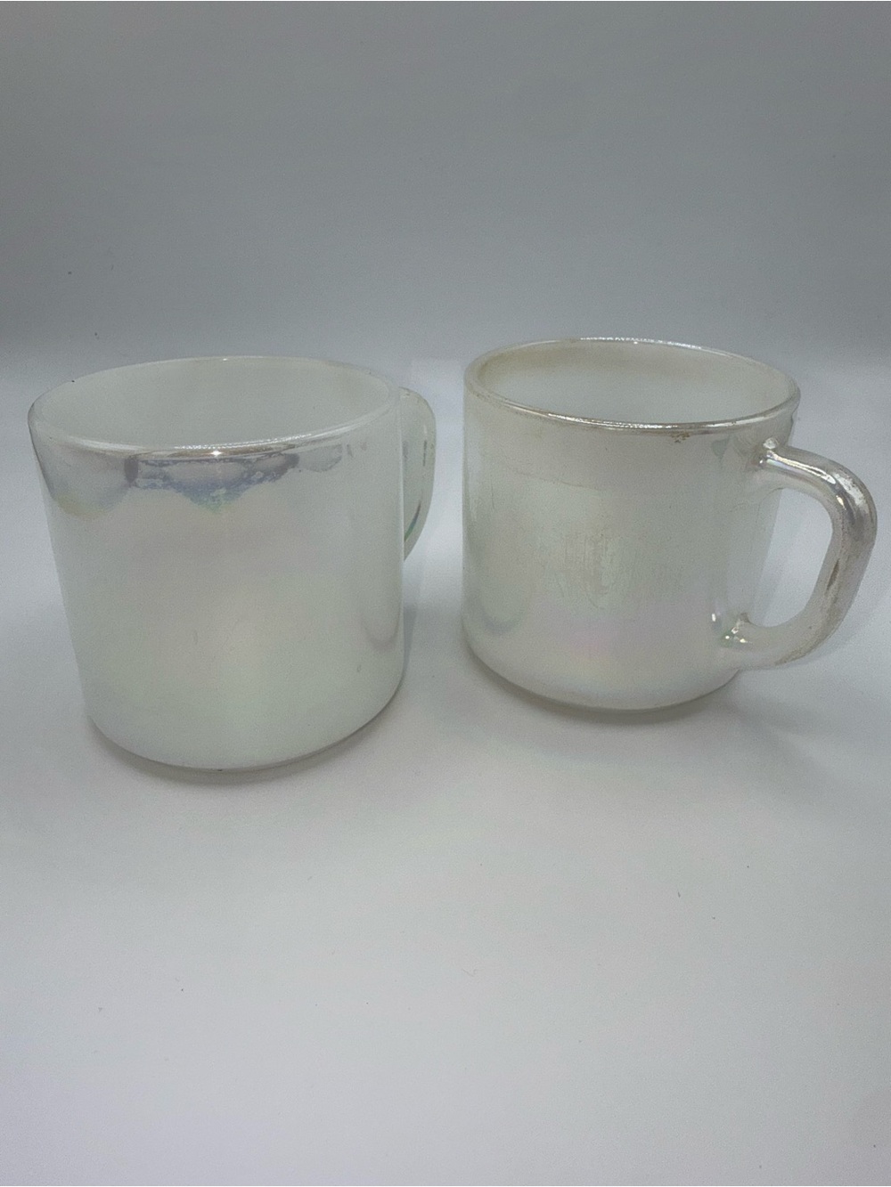 1950-1960s Vintage Federal glass w/Iridescent Pearl White Mug - Set of 2